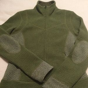 Sweater green zip up